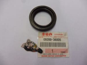 Suzuki - 09289-36005 - RG125 - RM250 - TS250 oil seal crankshaft new