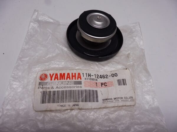 11H-12462-00 Cap radiator Yamaha TZ125-250-350 new