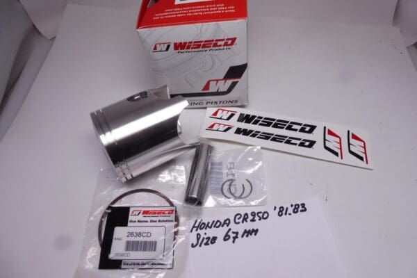 13100-KA4-000 Piston ass'y 67mm (wiseco)Honda CR250 1981-1983 new