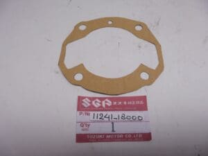 Suzuki - 11241-18000 - GT250/T250/T350 - Cylinder