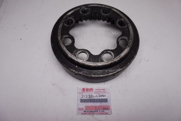 Suzuki - 21220-42001 used - RG500 - Clutch