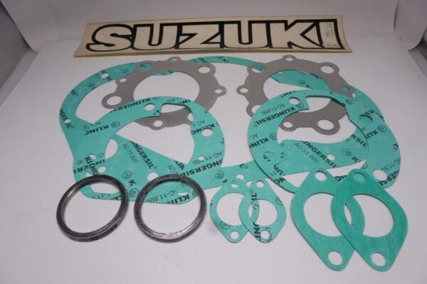 Gasketset Suzuki T/GT500 complete new