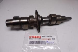 1M0-12171-00 Camshaft Yam.XS360-400 used but perfect condition 1977 and later