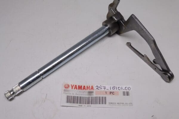 257-18101-00 Change shaft assy Yam.FS1 moped new