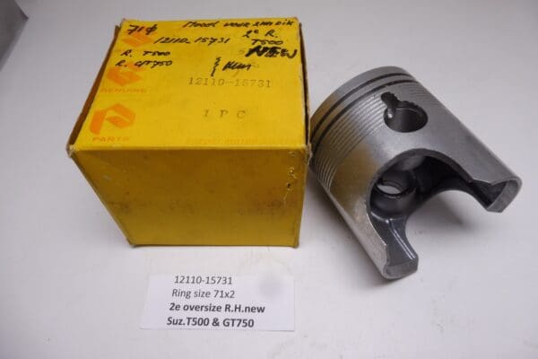 12110-15731 Piston 2e oversize Suz.T500 & GT750 R.H. ring size 71x2 new