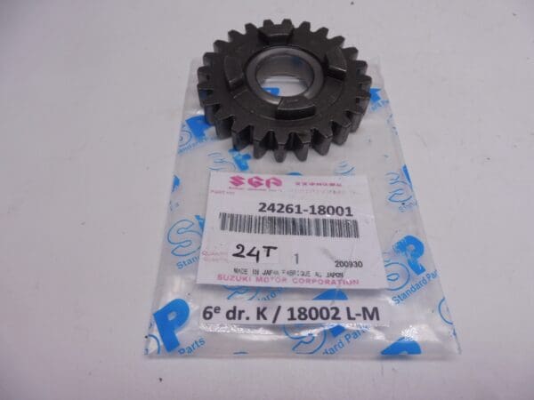 24261-18001 Gear 6e drive 24T Suz.T250-350/GT250-380 as new