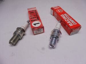 Sparkplug Racing Champion N82S-G/N-S501 or NGK B-10EGV 14mm (long) all same heatgrade new