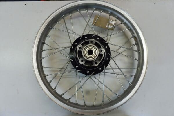 1H3-25311-01-33 Wheel/rear as new Yam.TZ's250-350'75 till'80 racing (Rim DID size 18x2.15)