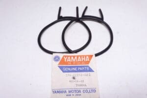 Yamaha - 174-11512-02 - RD200 - Seal Crankcase as set (2)