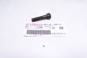 91316-08035 Bolt hexagon socket head(joint carb.to cyl. Yam.TD3/TZ250 A till G size 8x35