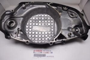 Yamaha - 1M1-15431-00 - XS360/DT250/DT400 - Cover-Crankcase New