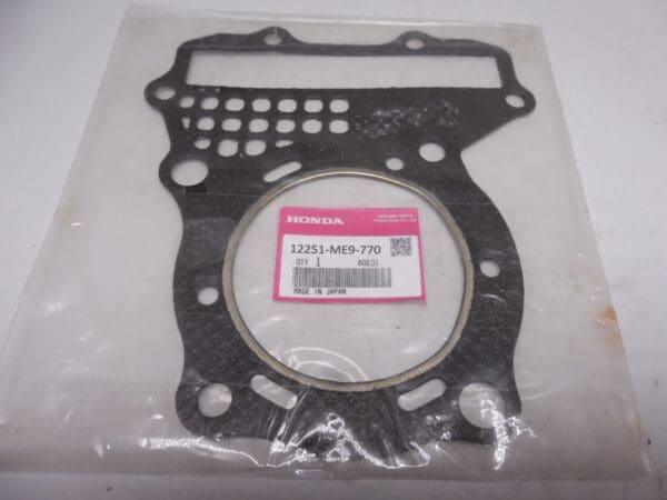 12251-ME9-770 Gasket head Honda VT700-750 '83 '84 poss.later new