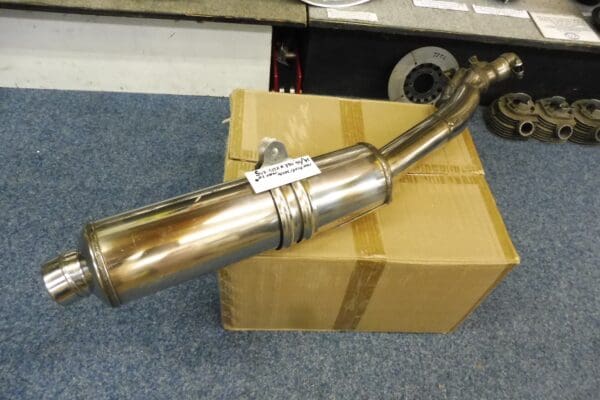 Suzuki - 14305-17E14-H01 - GSXR750 - Exhaust