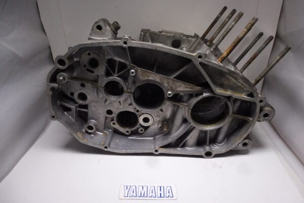 278-15100-00 Crankcase assy used but perfect Yamaha DS7/R5 (eng.nr:R5-040625)