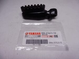 Yamaha - 1E6-27411-00 - XT500/TT500 - Footrest