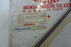 83613-ML7-700ZC Emblem Honda VFR750 1987 New