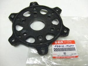 Suzuki - 69212-15400 - RGB500 - housing disc rear